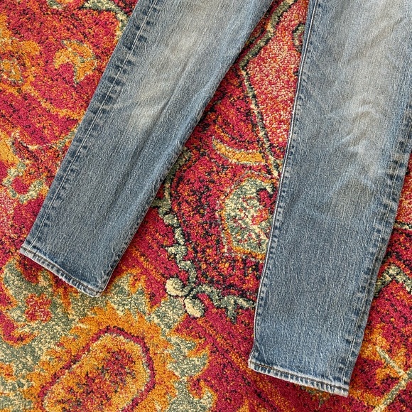 Levi’s | Women’s medium blue Premium Wedgie buttonfly jean front/back pockets 26 - Picture 8 of 16